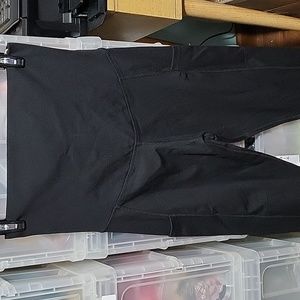 Quince Black High-Waisted Leggings